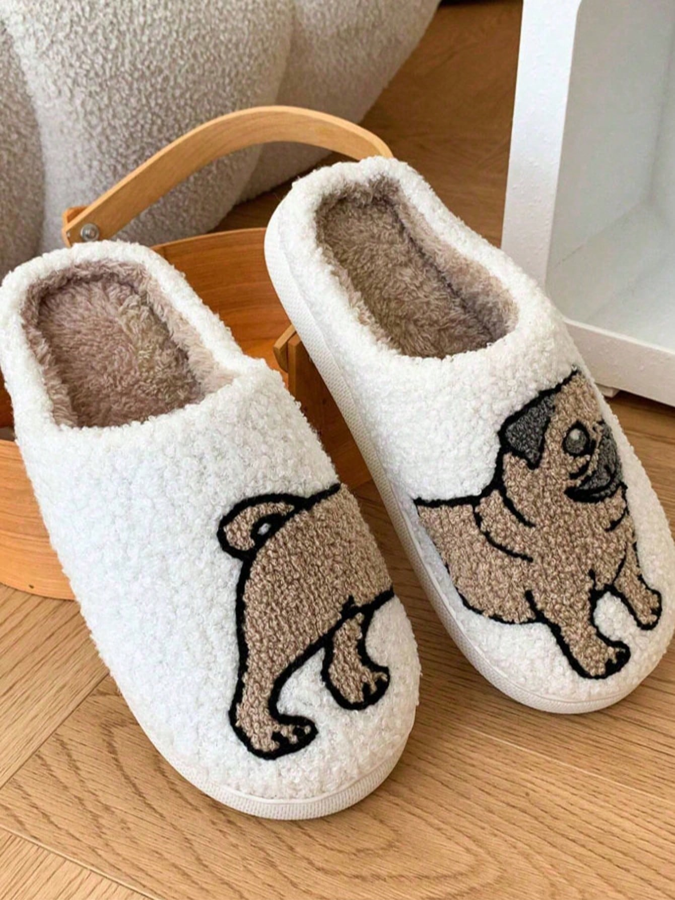Couple Pug Embroidery Plush Sl – Women'S Shoes Cloud Bewertung und Preis
