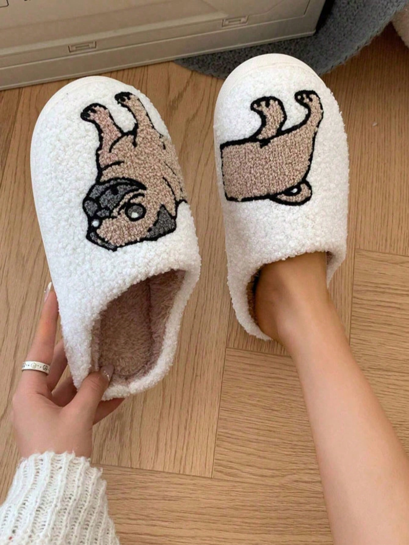 Couple Pug Embroidery Plush Sl – Women'S Shoes Cloud Bewertung und Preis