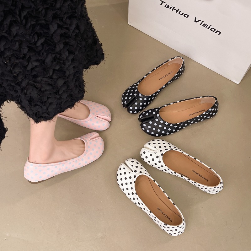 Women Split Toe Flats Polka Do – Women'S Shoes For Standing All Day Bewertung und Preis